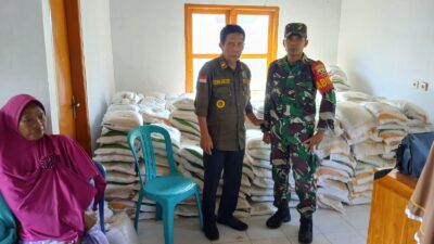 Bantuan PKH Dan BPNT, Pemdes Lalar Liang Salurkan 456 Kampet Beras
