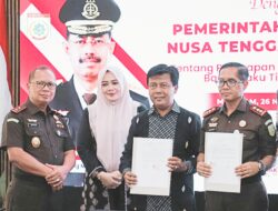 Bupati Sumbawa Barat Teken MoU Dengan Kejaksaan Tinggi NTB